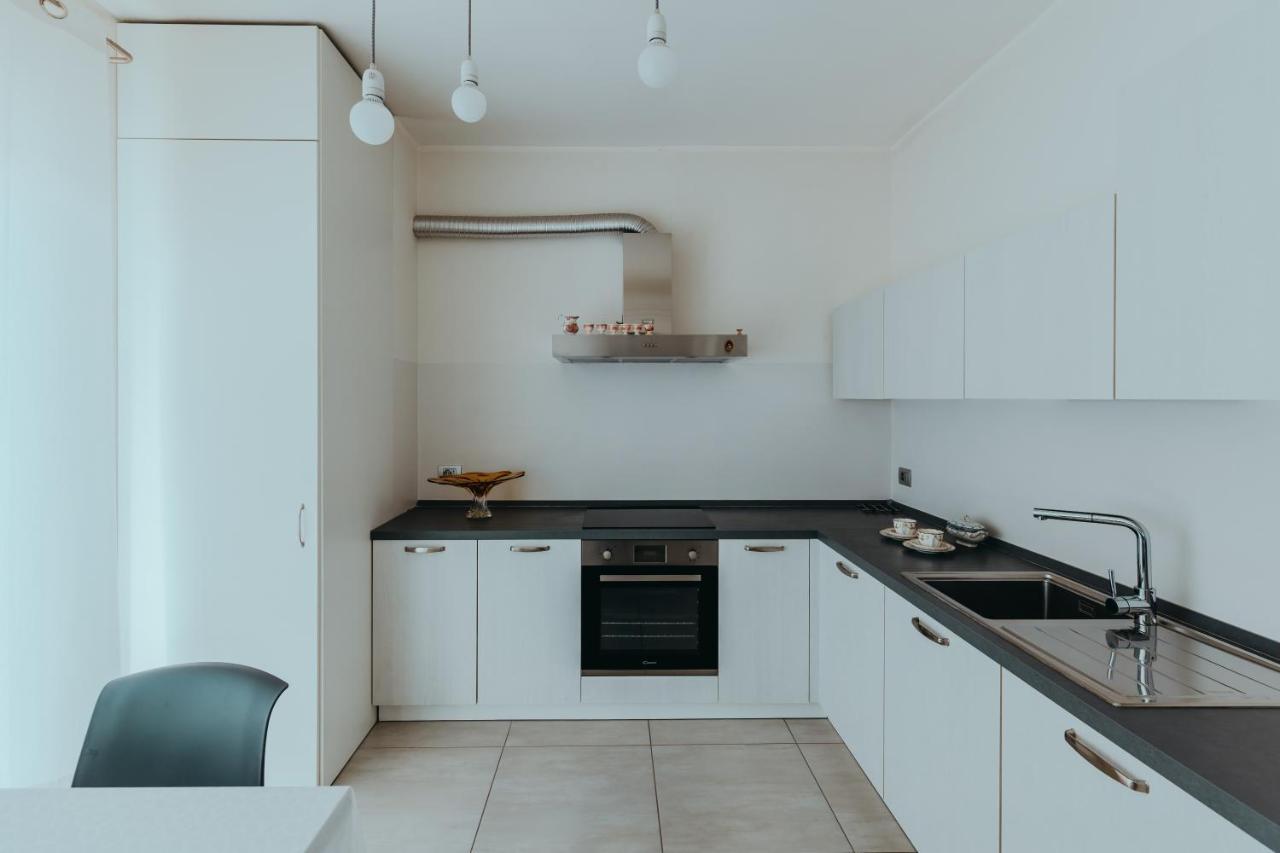 The Attico Apartment ปาเดงเก ซุล การ์ดา ภายนอก รูปภาพ