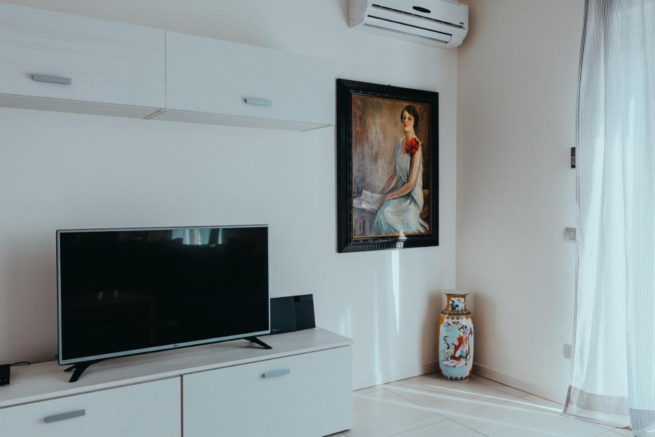The Attico Apartment ปาเดงเก ซุล การ์ดา ภายนอก รูปภาพ