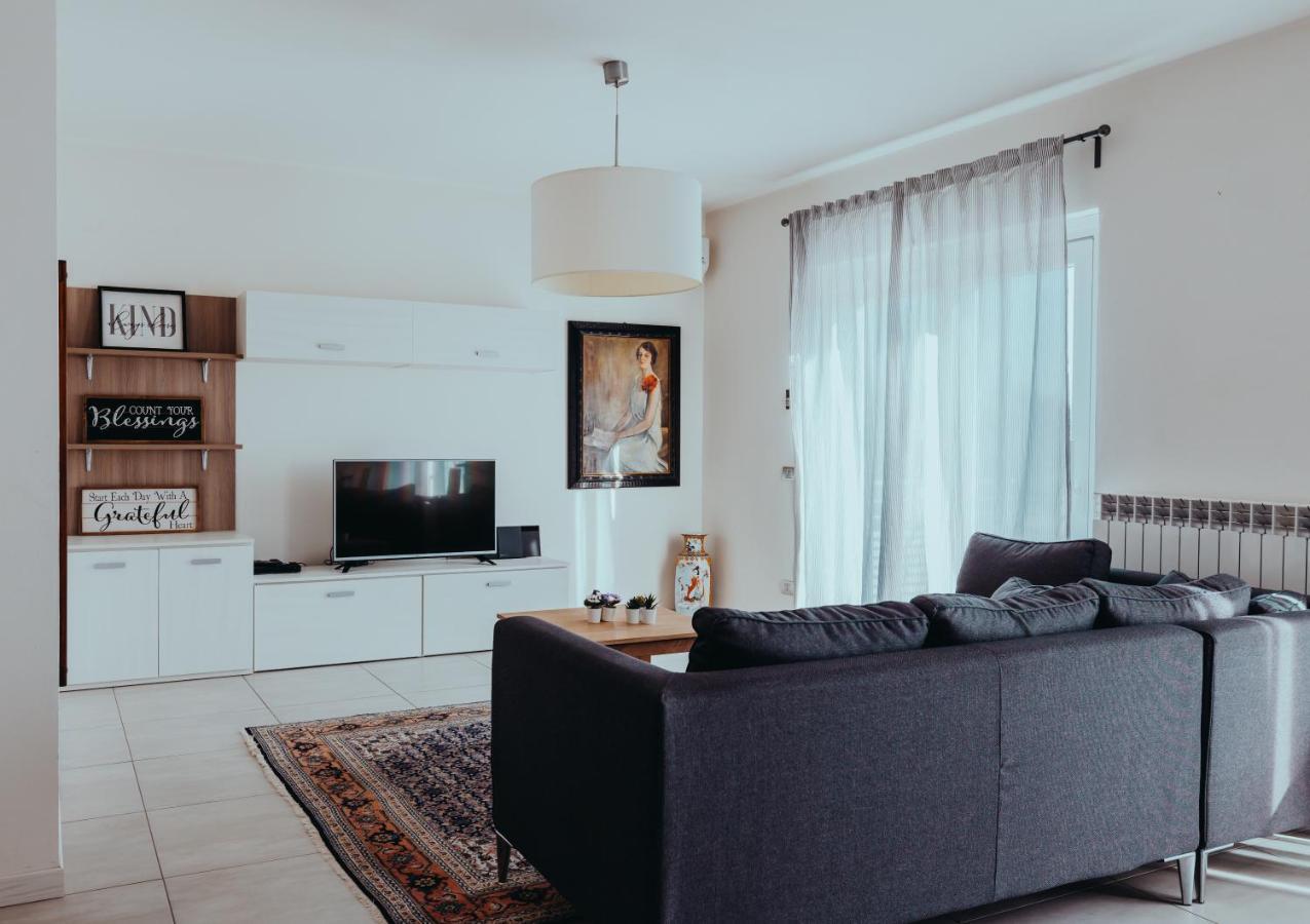 The Attico Apartment ปาเดงเก ซุล การ์ดา ภายนอก รูปภาพ