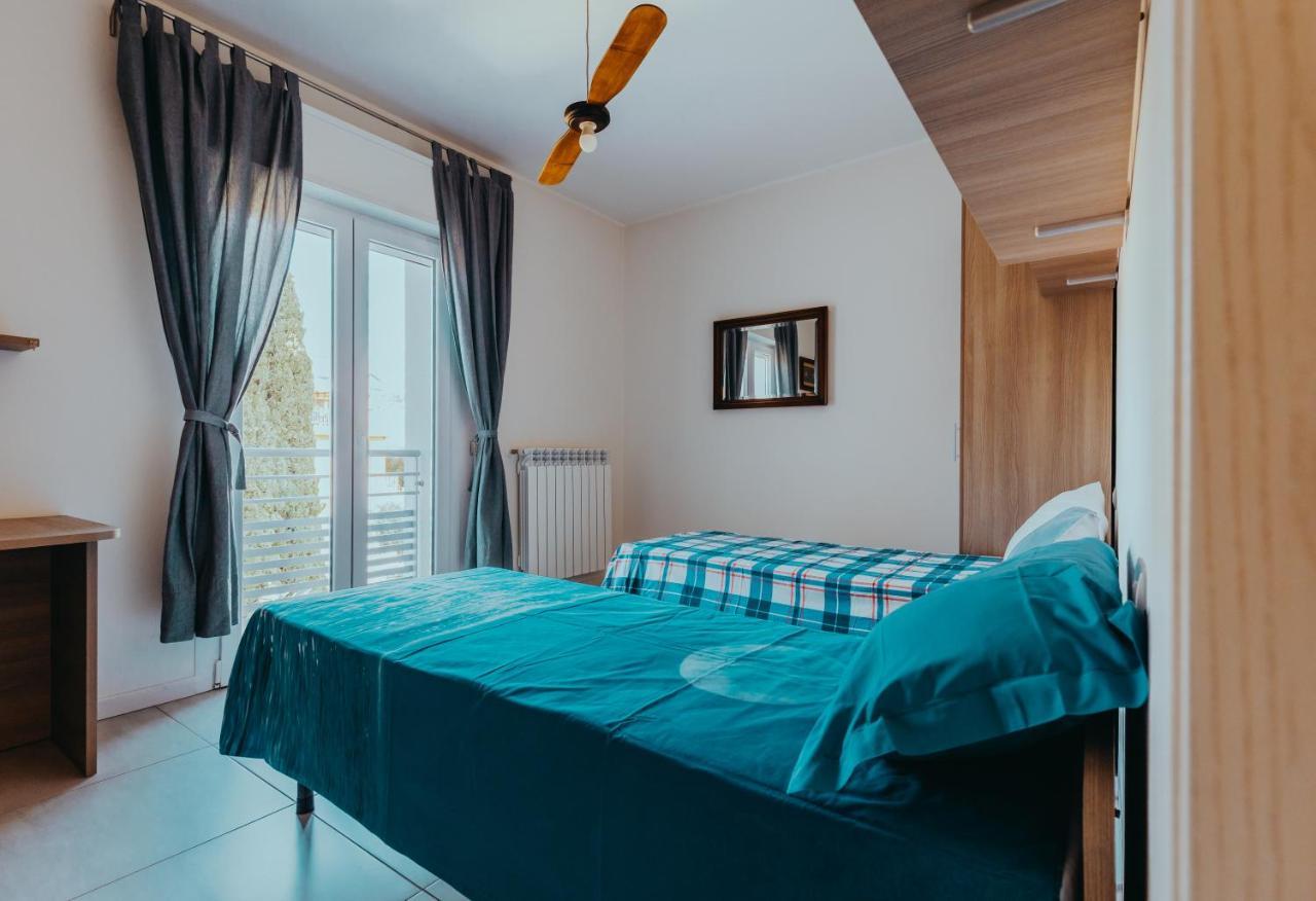 The Attico Apartment ปาเดงเก ซุล การ์ดา ภายนอก รูปภาพ