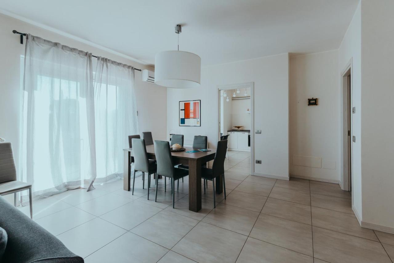 The Attico Apartment ปาเดงเก ซุล การ์ดา ภายนอก รูปภาพ