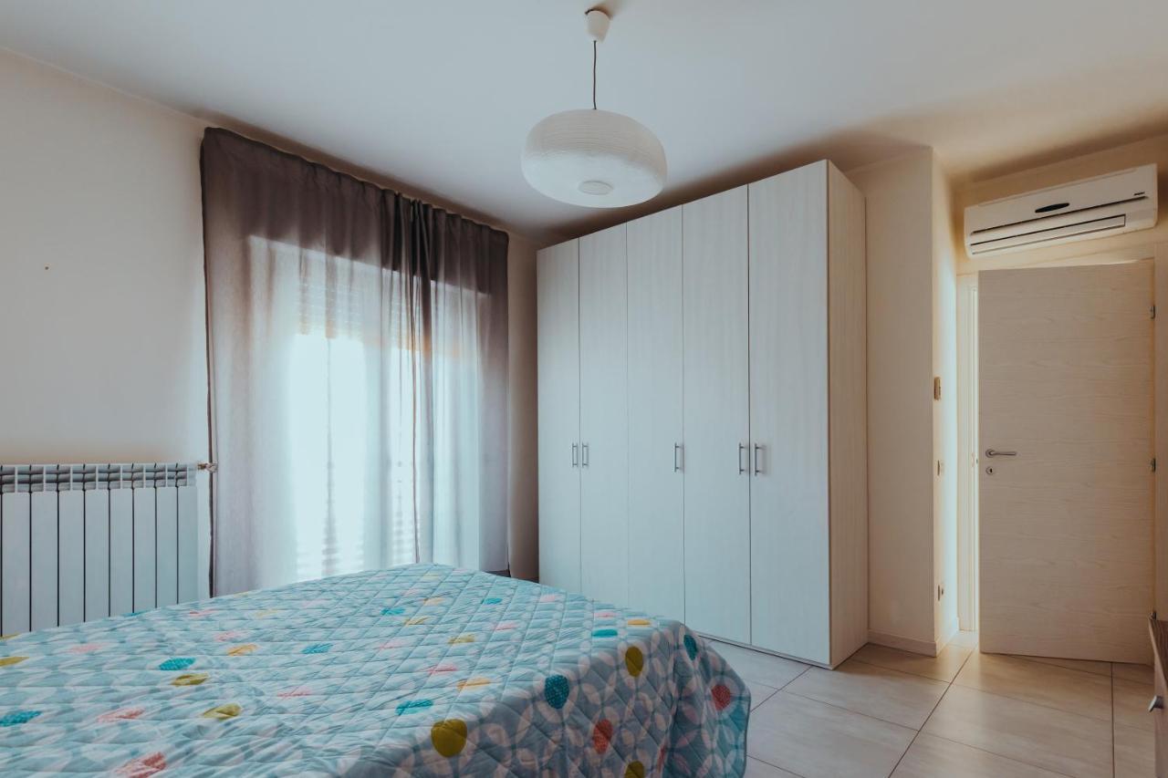 The Attico Apartment ปาเดงเก ซุล การ์ดา ภายนอก รูปภาพ