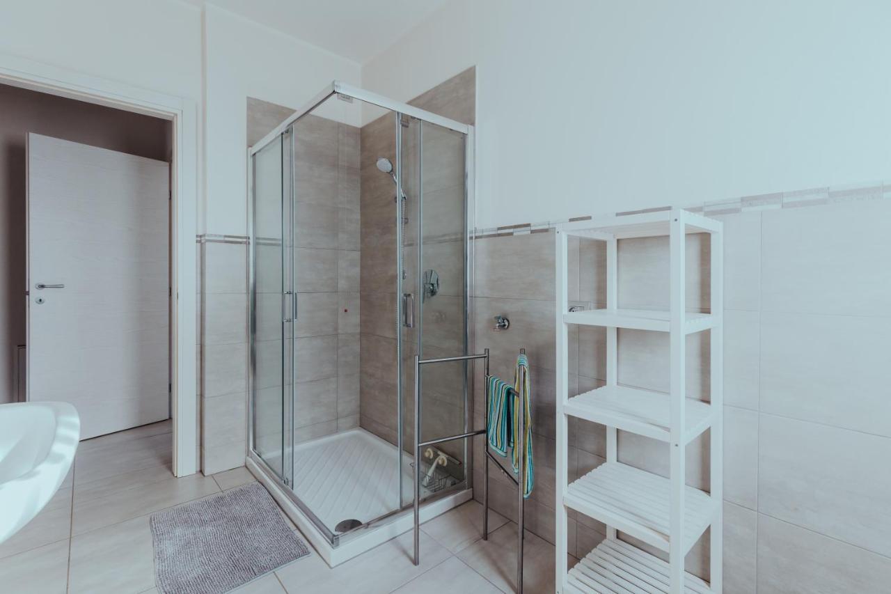 The Attico Apartment ปาเดงเก ซุล การ์ดา ภายนอก รูปภาพ